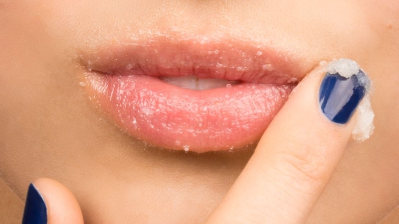 Tác hại của phun môi, xăm môi mà bạn không nên chủ quan 5