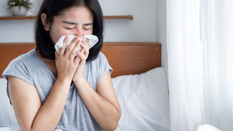 Xì mũi quá mạnh làm tăng nguy cơ gây ra các bệnh như viêm xoang
