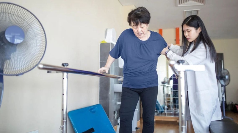 Tai biến nhẹ có hồi phục được không? Cách giúp hồi phục tốt sau tai biến 2