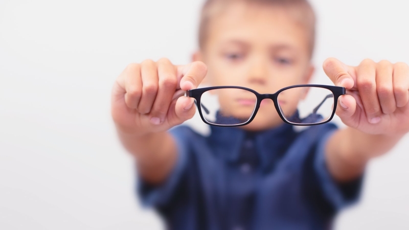 Tái cận sau mổ lasik, nguyên nhân do đâu 2