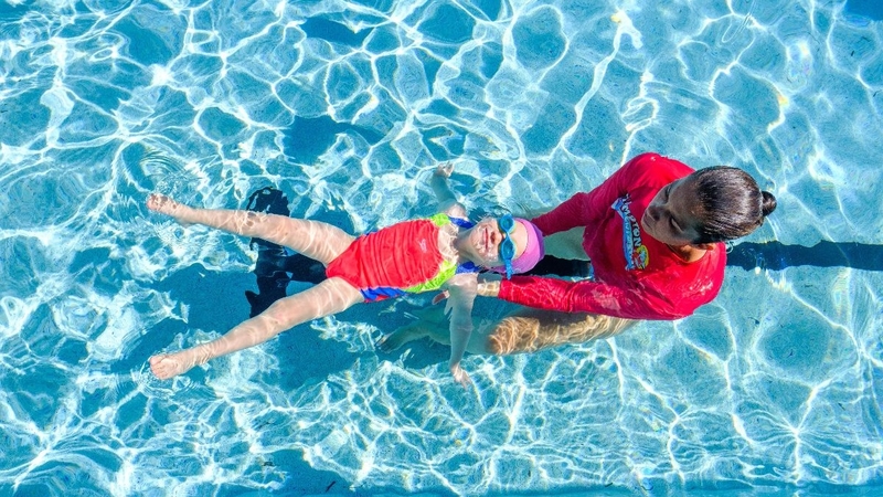 Tại sao bơi bị chìm chân? Nguyên nhân và cách khắc phục đơn giản 4