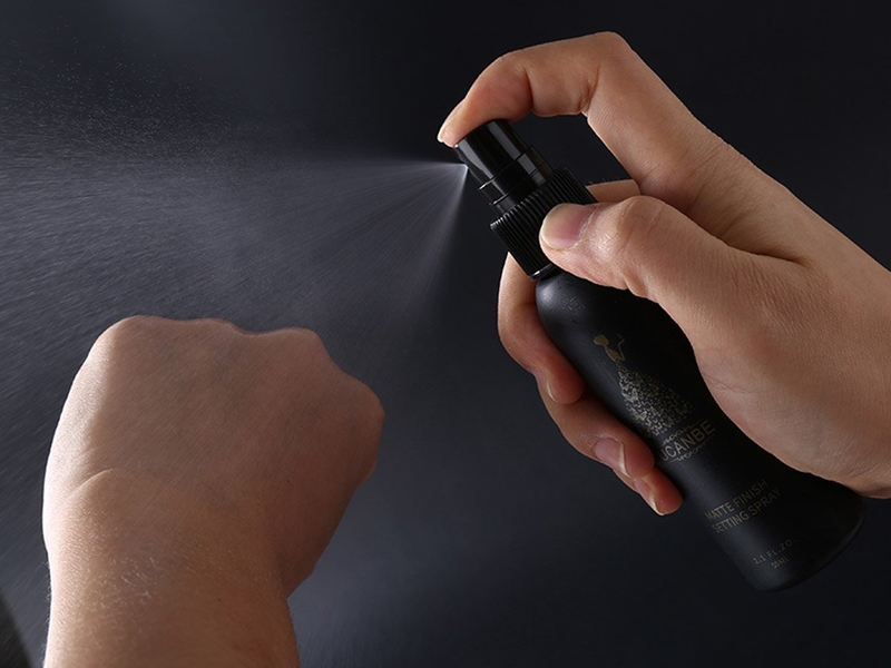 Tại sao cần dùng xịt khoáng cho da mụn 2