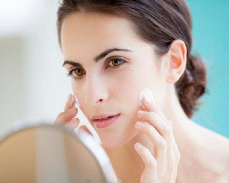 Tại sao kem chống nắng bị tách nước? Mách bạn một số lưu ý khi sử dụng kem chống nắng 2