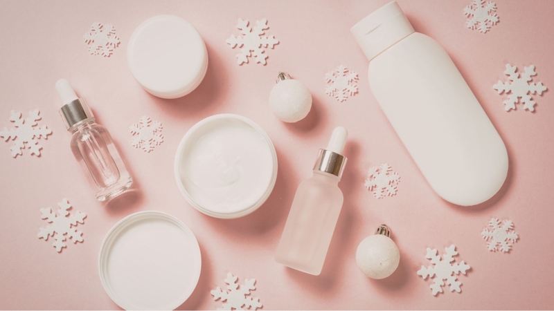 Tại sao skincare mà vẫn bị mụn? Do thường xuyên thay đổi sản phẩm skincare