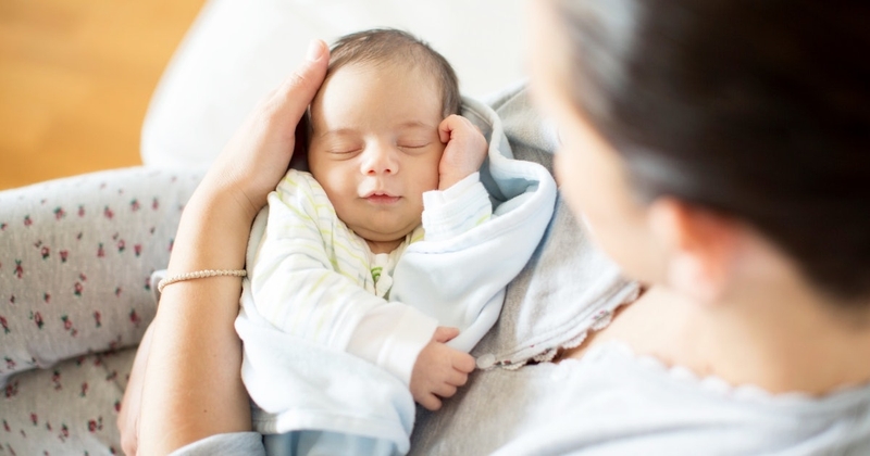 tai-sao-tre-so-sinh-hay-bi-nac-4