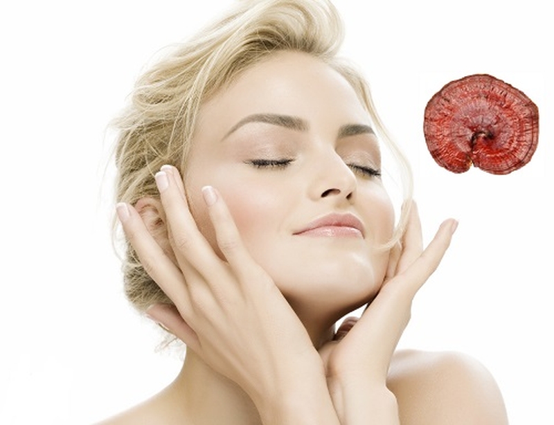 uong-nam-linh-chi-bi-noi-mun-co-that-khong-1