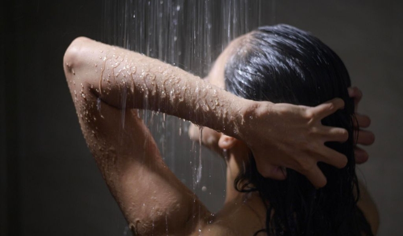 Tắm nước lạnh có tác dụng gì? Lưu ý khi tắm nước lạnh 2