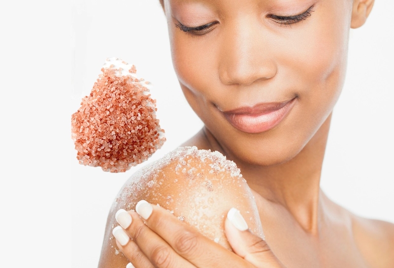 Mách bạn 3 cách tắm nước muối chữa viêm da cơ địa siêu hiệu quả 1