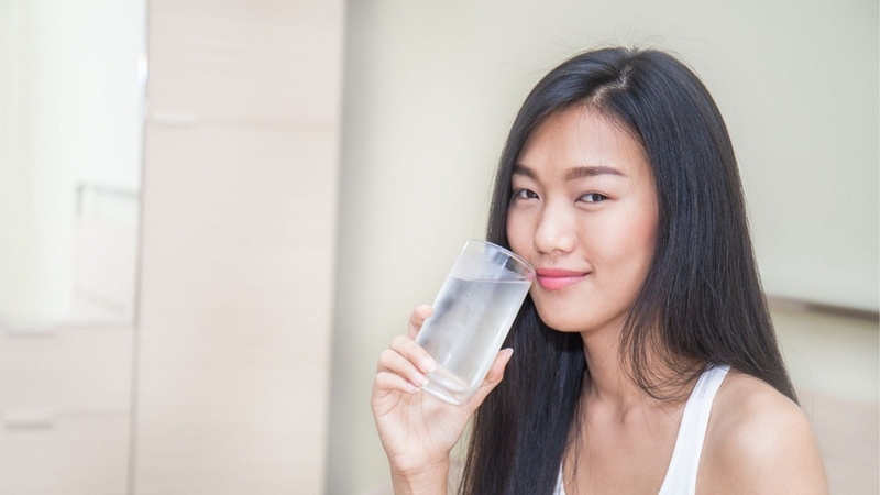 Tầm quan trọng của việc bổ sung nước đối với làn da 2