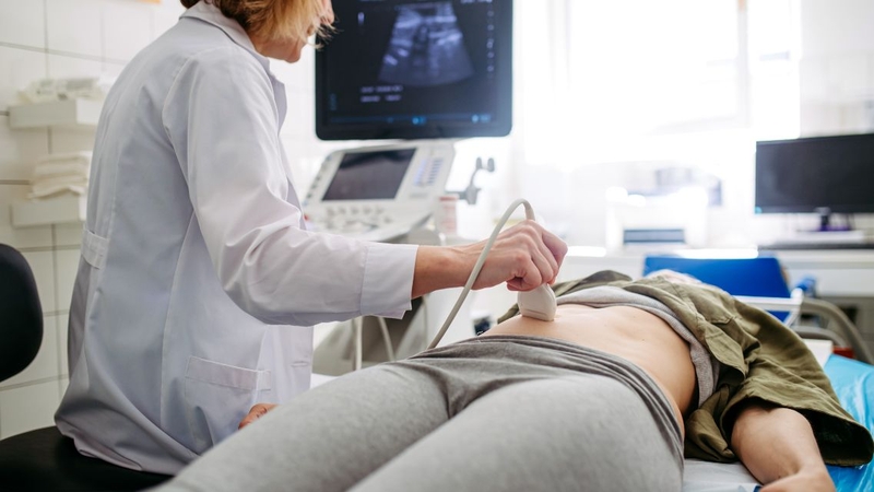 CT và MRI gan được chỉ định khi phát hiện tổn thương nghi ngờ trên siêu âm