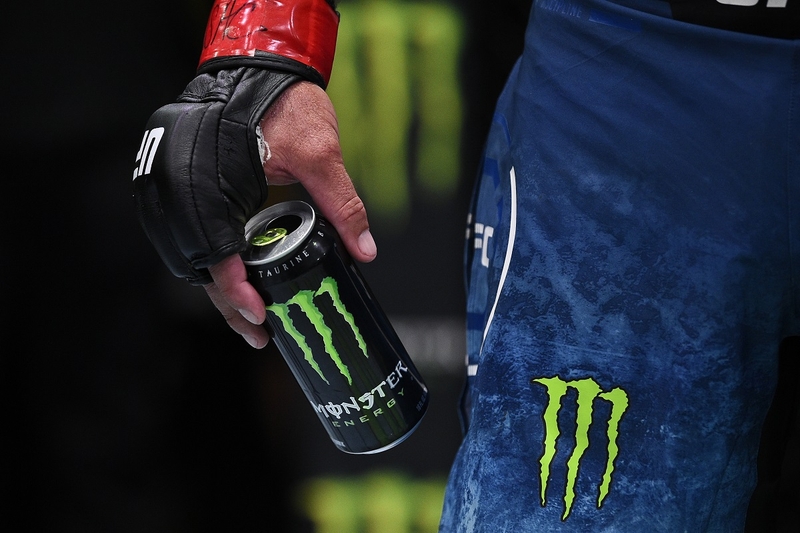 tập gym có nên uống nước ngọt 2