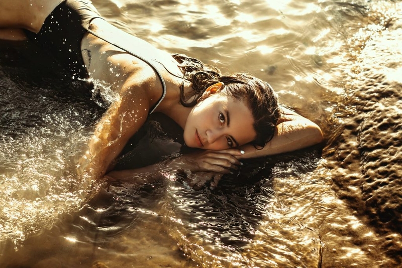 Làm sạch da trước và sau khi tập thể dục là cách duy trì làn da đẹp.3