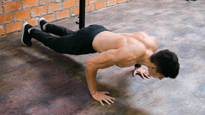 Bài tập hít đất mang lại hiệu quả cao cho nhóm cơ thân trên