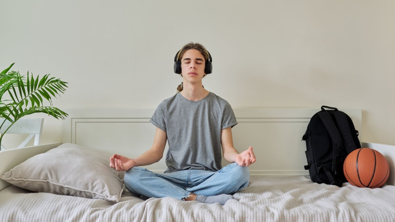 Thiền giúp giảm stress, thư giãn cơ bắp và hỗ trợ cơ thể phục hồi sau tập luyện