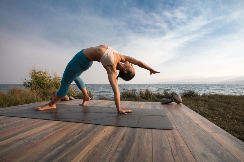 Tập yoga bị đau cổ - Tập sao cho đúng? 2