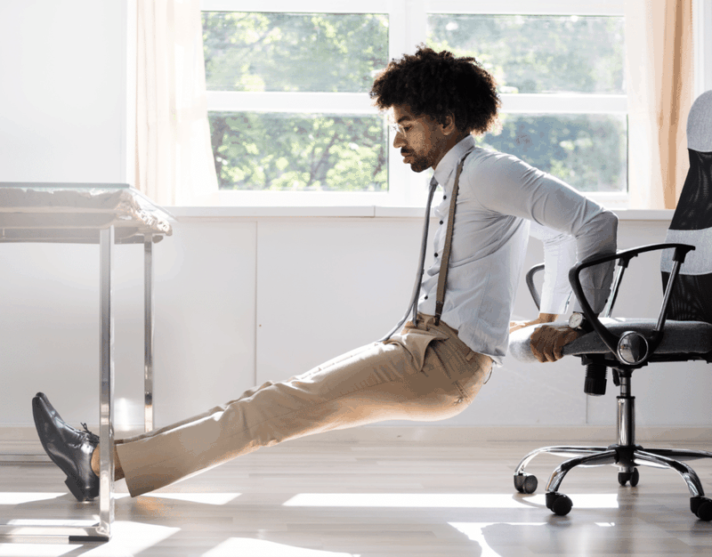 Tập yoga với ghế - phương pháp đốt cháy calo đơn giản 2