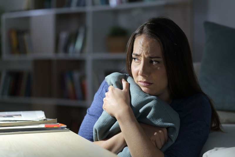 Tất tần tật về hội chứng sợ người lạ