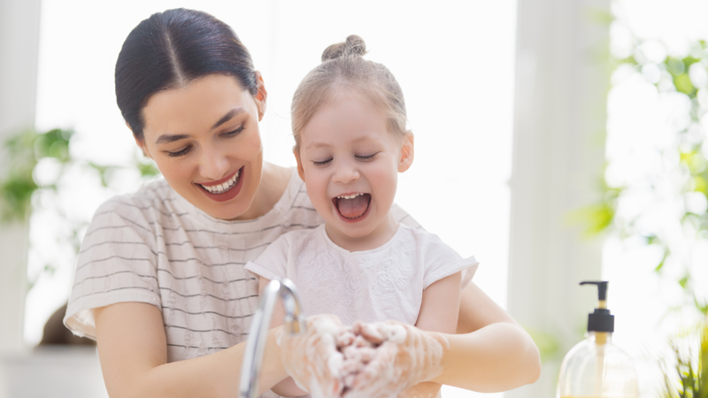 Giữ vệ sinh tay giúp phòng ngừa bệnh hiệu quả cho trẻ