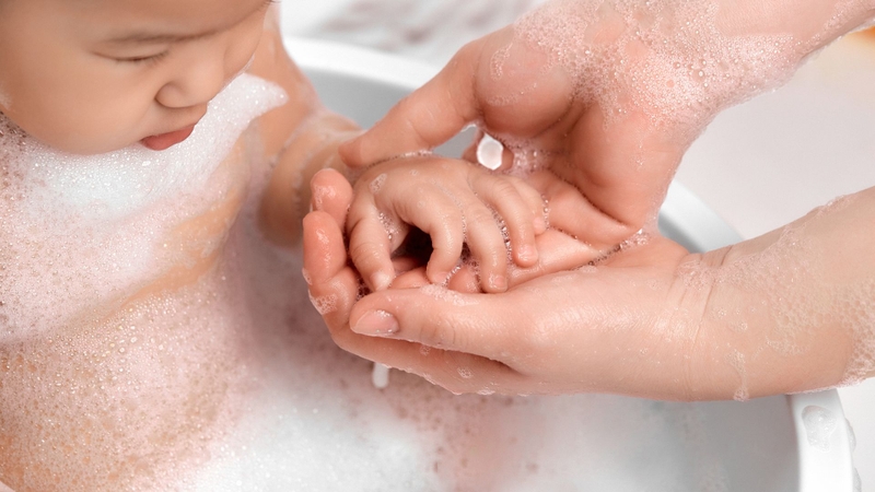 Tay chân miệng thể nặng: Dấu hiệu nhận biết và cách xử lý đúng cách 4