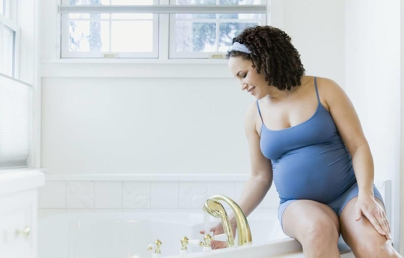 Tẩy lông khi mang thai nên hay không nên?