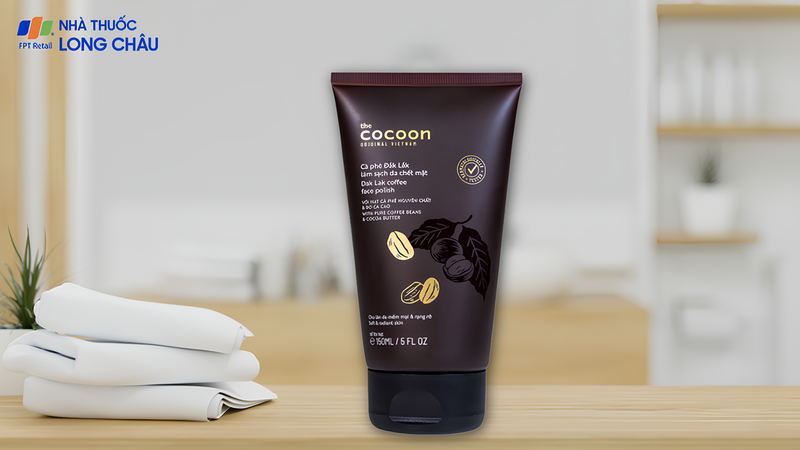 Cocoon nổi bật với thành phần hạt cà phê xay nhuyễn kết hợp bơ ca cao