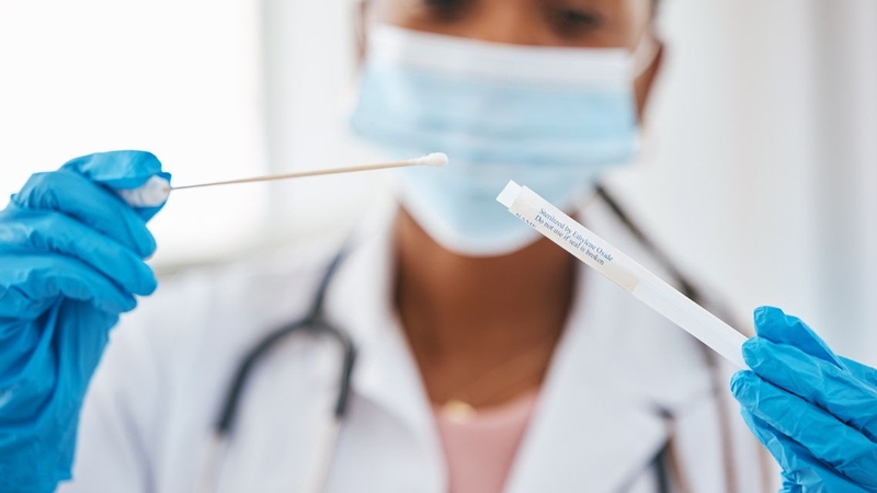 Nếu xét nghiệm cho kết quả dương tính, bạn cần đi khám chuyên sâu ngay