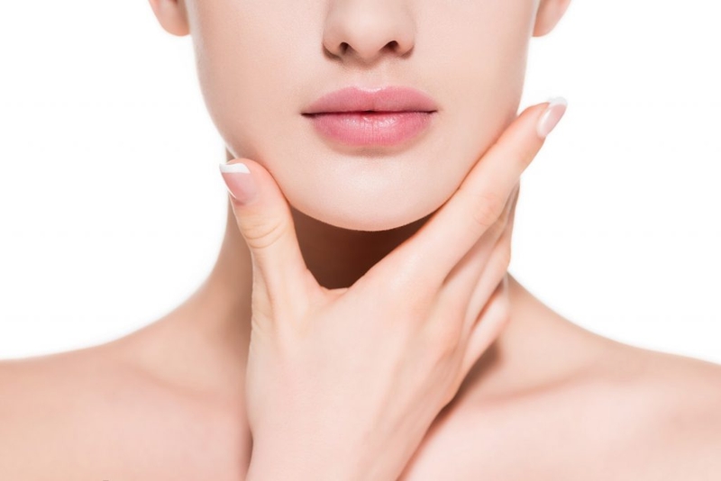 Thắc mắc: Độn cằm bị lệch phải làm sao?1