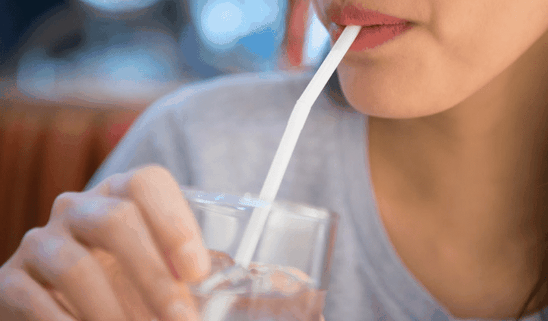 Xăm môi uống nước yến có ảnh hưởng không?