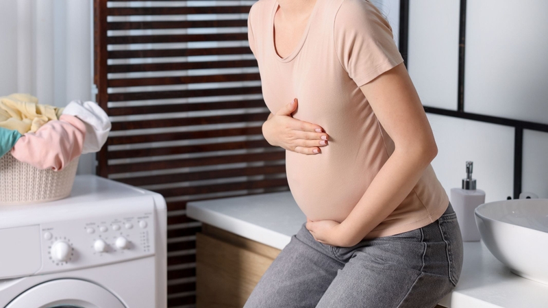 Ở tuần 15 thai kỳ, cơ thể mẹ bầu thường có nhiều thay đổi về tiêu hóa, hô hấp, tuần hoàn, cảm xúc và thể trạng