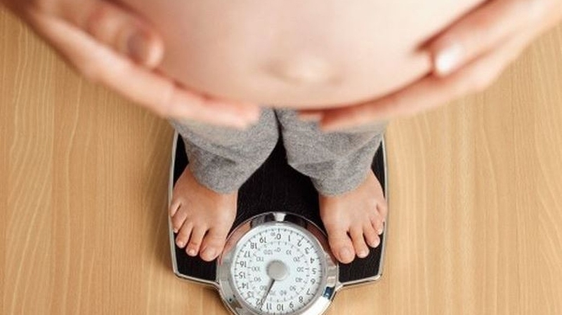 Thai 25 tuần mẹ tăng bao nhiêu kg để đảm bảo sức khỏe cho mẹ bầu và thai nhi 1