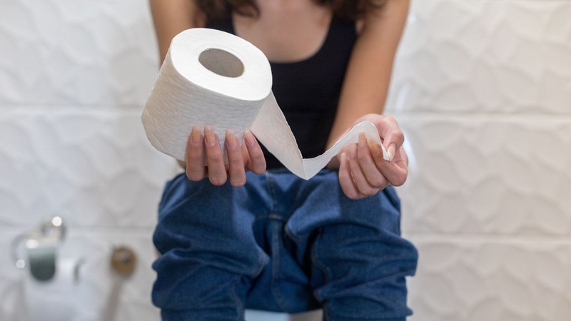 Thai phụ cần theo dõi màu sắc và lượng dịch để nhận biết bất thường