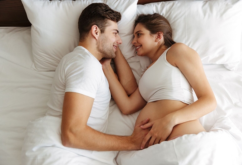 Giải đáp thắc mắc: Thai nhi quay đầu có quan hệ được không 3