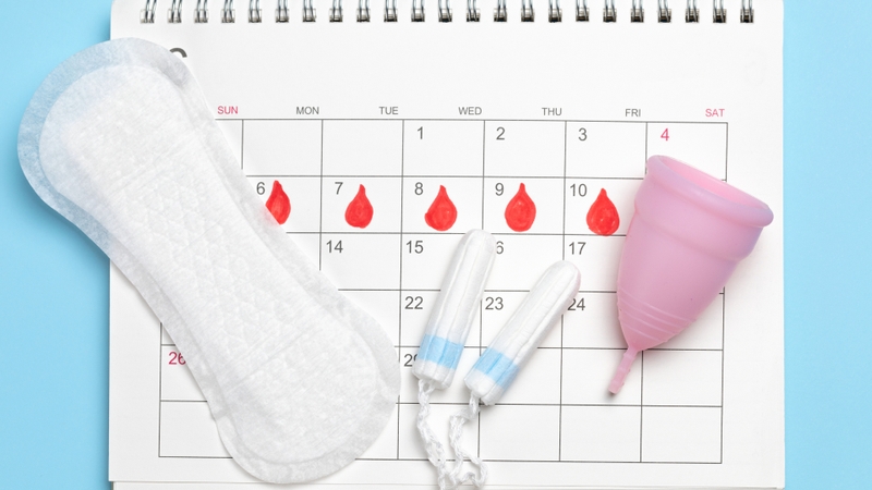 Sau khi nồng độ beta hCG giảm về mức âm tính, chu kỳ kinh nguyệt thường quay trở lại trong khoảng 4 - 6 tuần