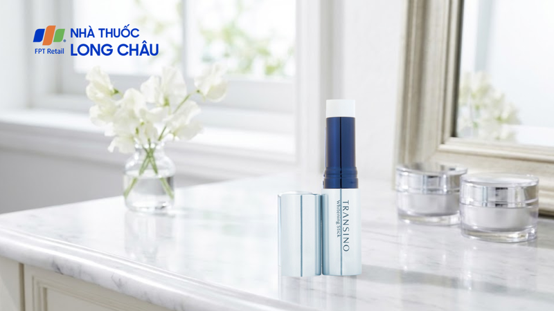 thanh-duong-trang-da-tri-nam-transino-whitening-stick-53g.png