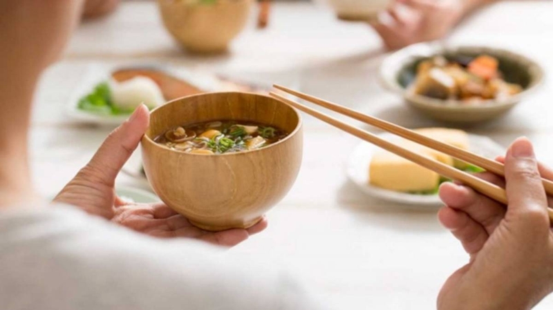 Tháp dinh dưỡng cho người giảm cân cần có những nhóm thực phẩm nào?4