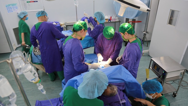 Thay xương đùi toàn bộ và những điều cần biết 3