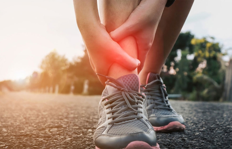 Thế nào là giãn dây chằng cổ chân