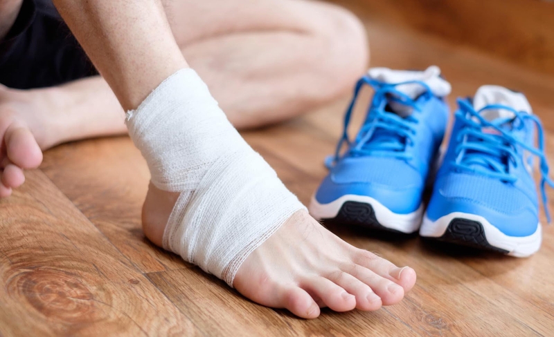 Thế nào là giãn dây chằng cổ chân