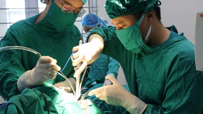 Thế nào là phương pháp cắt amidan bằng laser? 3