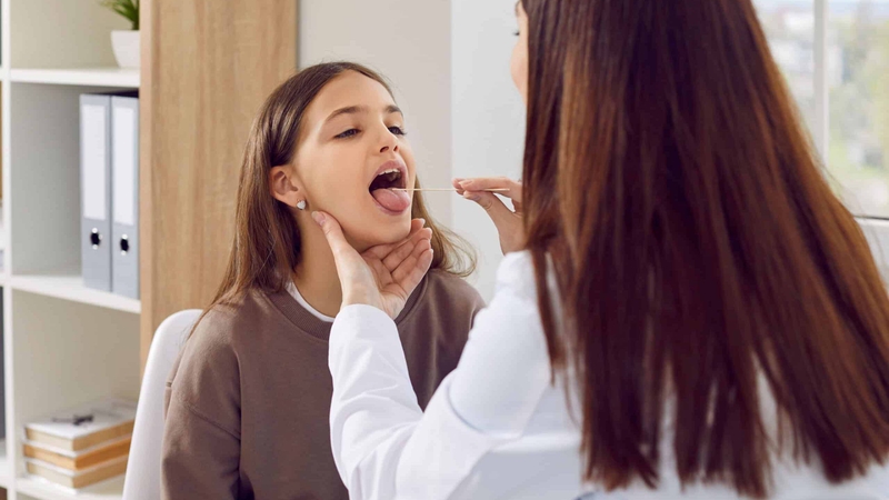 Hay chảy máu cam là bị bệnh gì? Làm gì khi bị chảy máu cam thường xuyên? 4