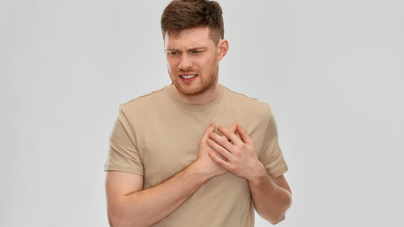 Hiểu rõ khi nào cơn nhói tim chỉ là tạm thời và khi nào cần đi khám