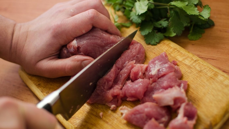 Các loại thịt cho bé ăn dặm và lợi ích dinh dưỡng của từng loại 1