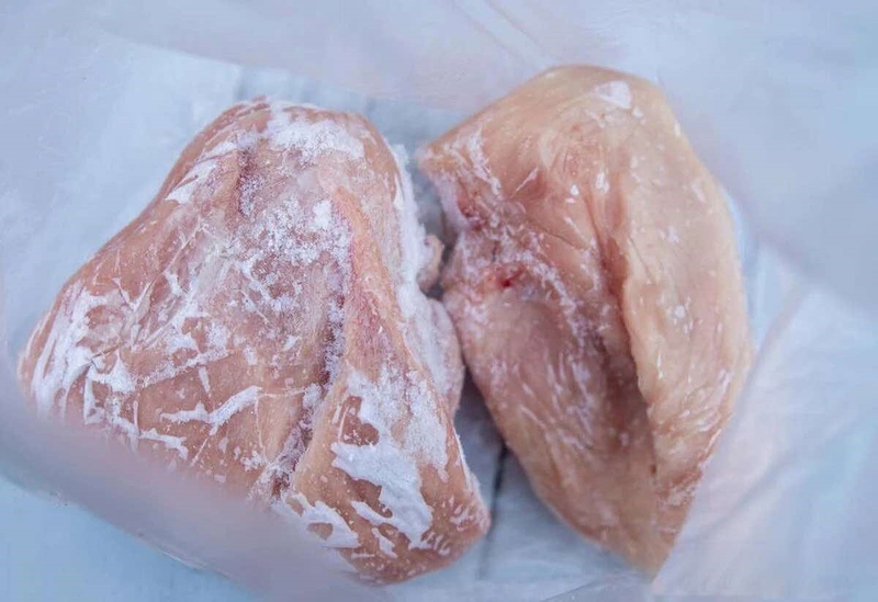 Thịt gà để ngăn đá được bao lâu và có ảnh hưởng chất lượng thịt gà không? 1