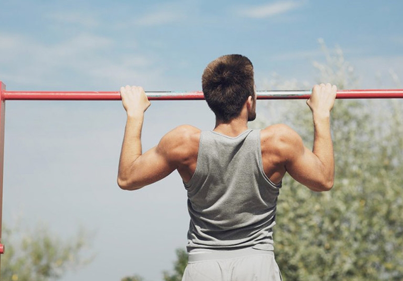 Thoái hóa đốt sống cổ tập xà đơn có giúp bệnh thuyên giảm?