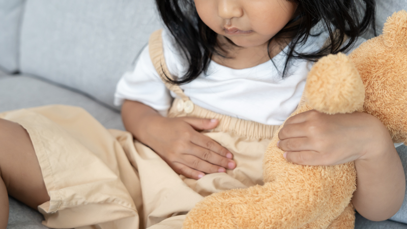 Trẻ sốt, tiêu chảy sau tiêm vắc xin 6in1 có nguy hiểm không?