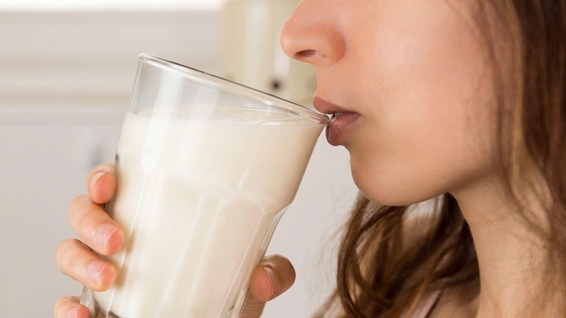 Sữa hạt dành cho người suy thận có trong bữa phụ chiều của thực đơn ngày 5