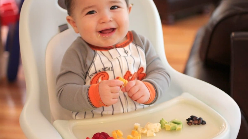 Tham khảo cách lên thực đơn cho bé 1 tuổi lười ăn giúp bé ăn ngon miệng 3