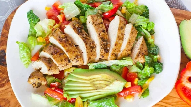 Gợi ý thực đơn giảm cân với ức gà trong 1 tuần thơm ngon, hiệu quả 3