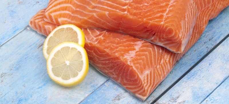 Thực hiện ngay 3 cách rã đông cá hồi cực chuẩn! 3