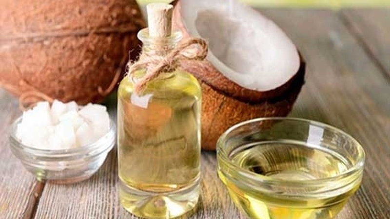 Thực hư giải pháp trị hôi nách bằng dầu dừa có hiệu quả không? 1